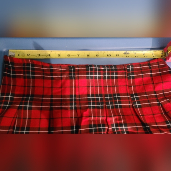 ⚠️DONATING 2/17⚠️🦄5/$40🦄Bacardi Red Plaid Pleated Ruffle Skirt - Picture 3 of 6